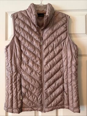Light Mauve/Dusty Rose Quilted Puffer Vest